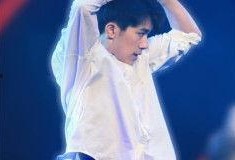 易烊千玺近况爆料最新消息,新作品备受期待，生活状态引关注